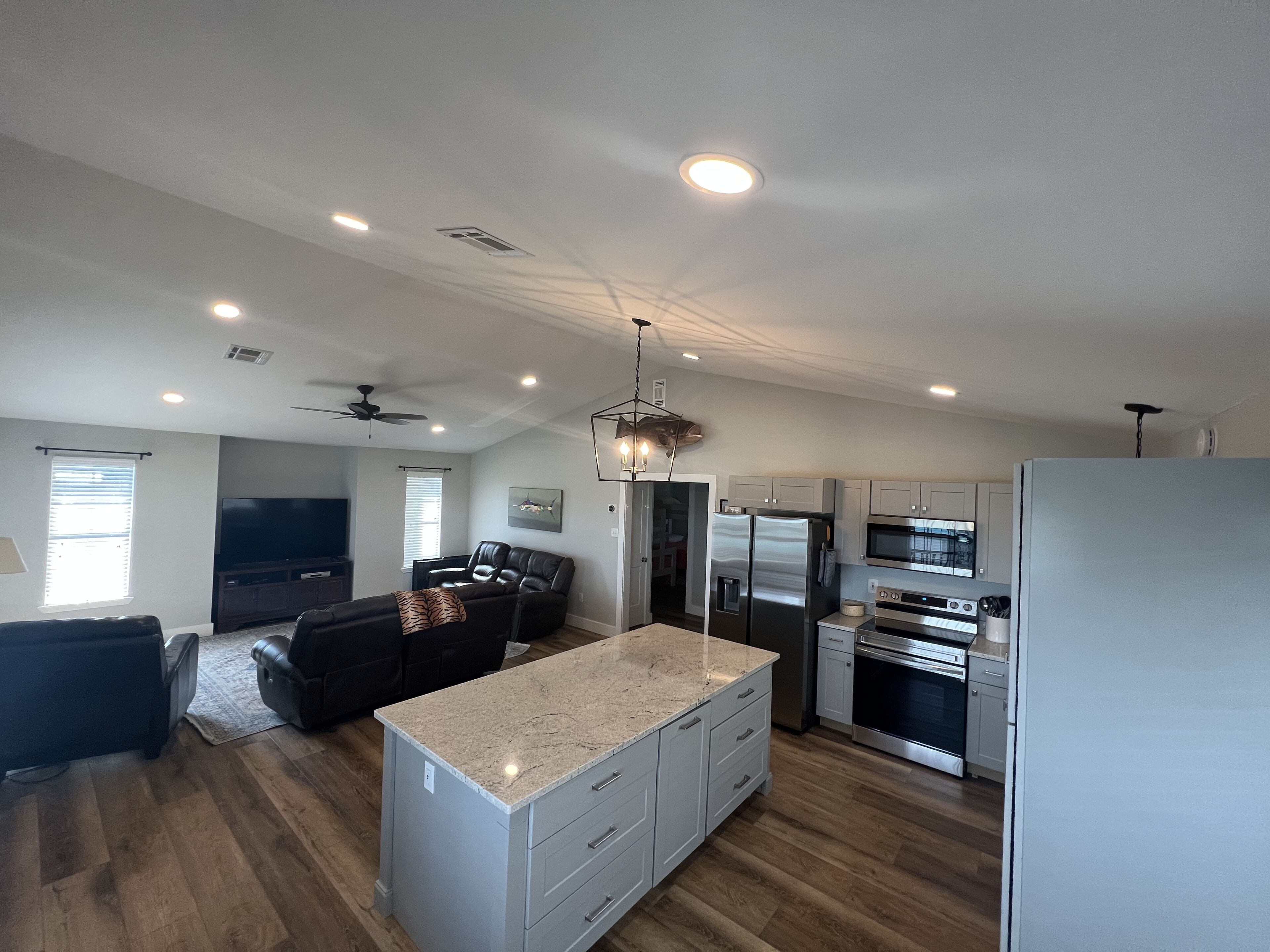 CAMP COCODRIE- Premier Waterfront Fishing and Hunting Lodge