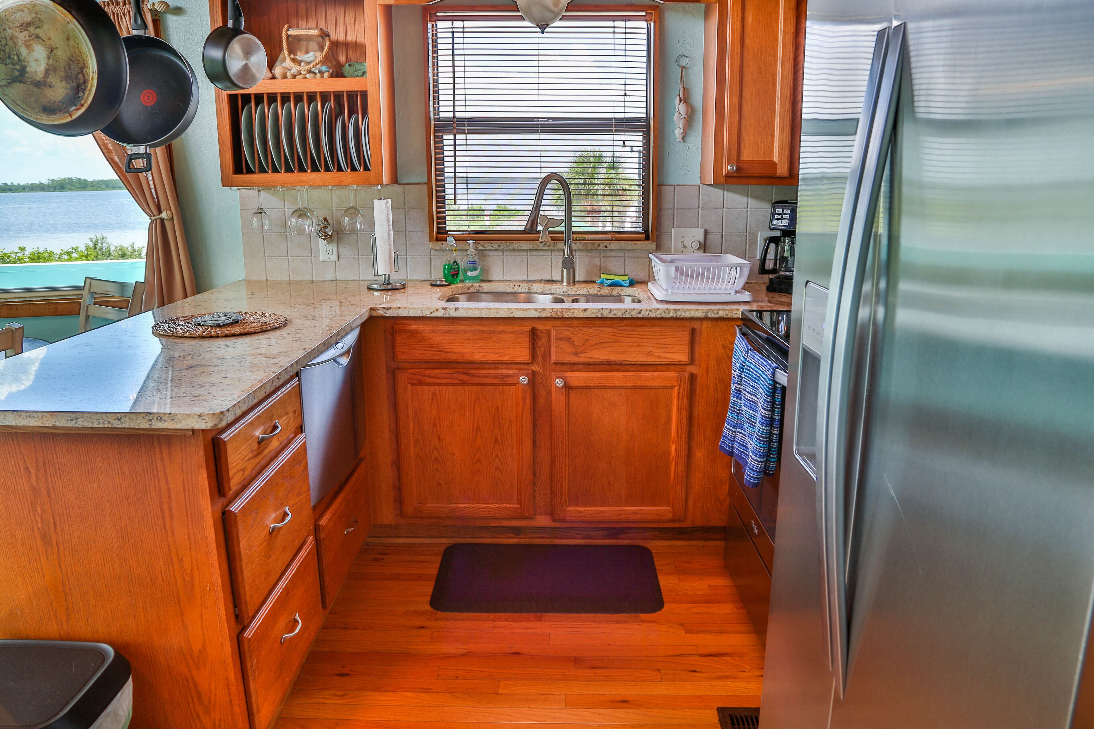 WELCOME TO  A PARADISE GETAWAY IN WEEKI WACHEE FLORIDA