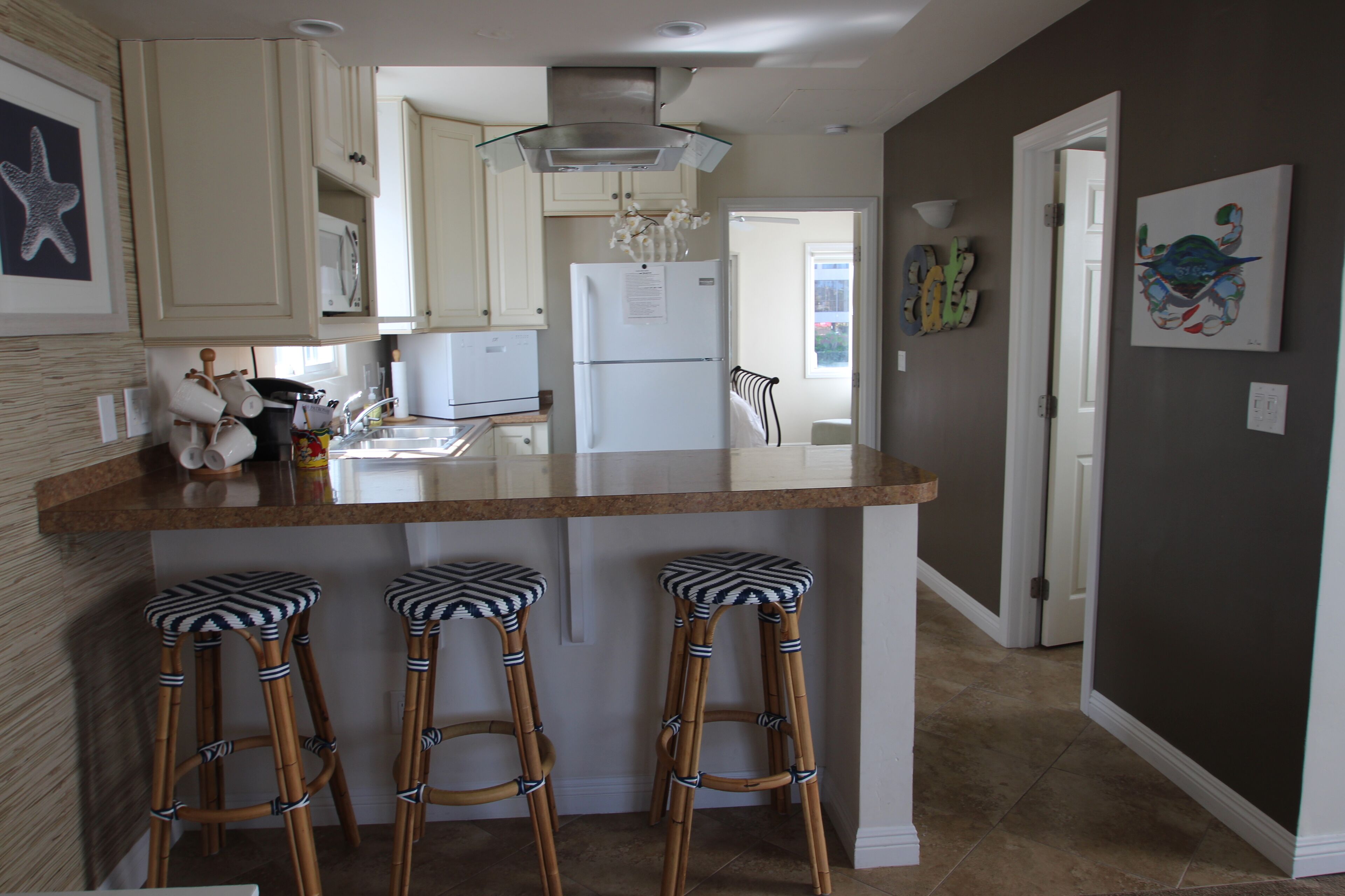 3 Blocks From Beach, Free Kayak Rentals