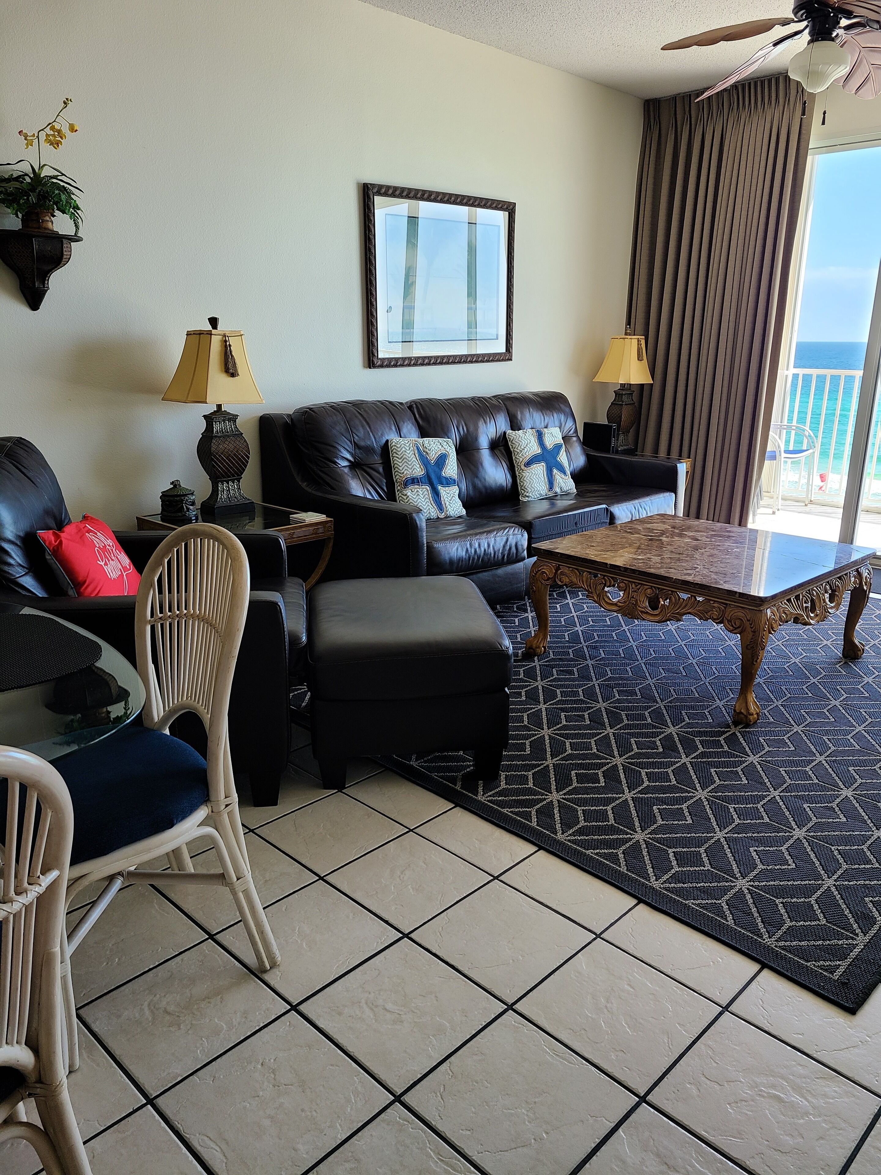 Smart TV, videojuegos, reproductor de DVD y estéreo 