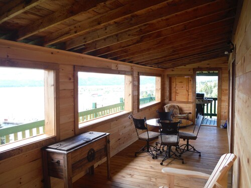 Rustic Log Style Chalet in the Heart of Gros Morne National Park!
