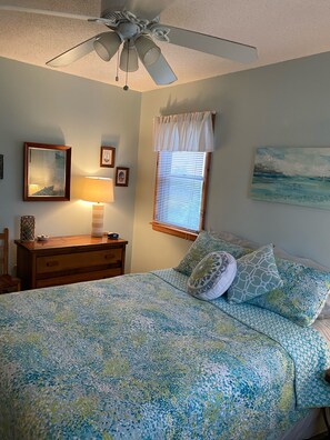 3 bedrooms, iron/ironing board, free WiFi
