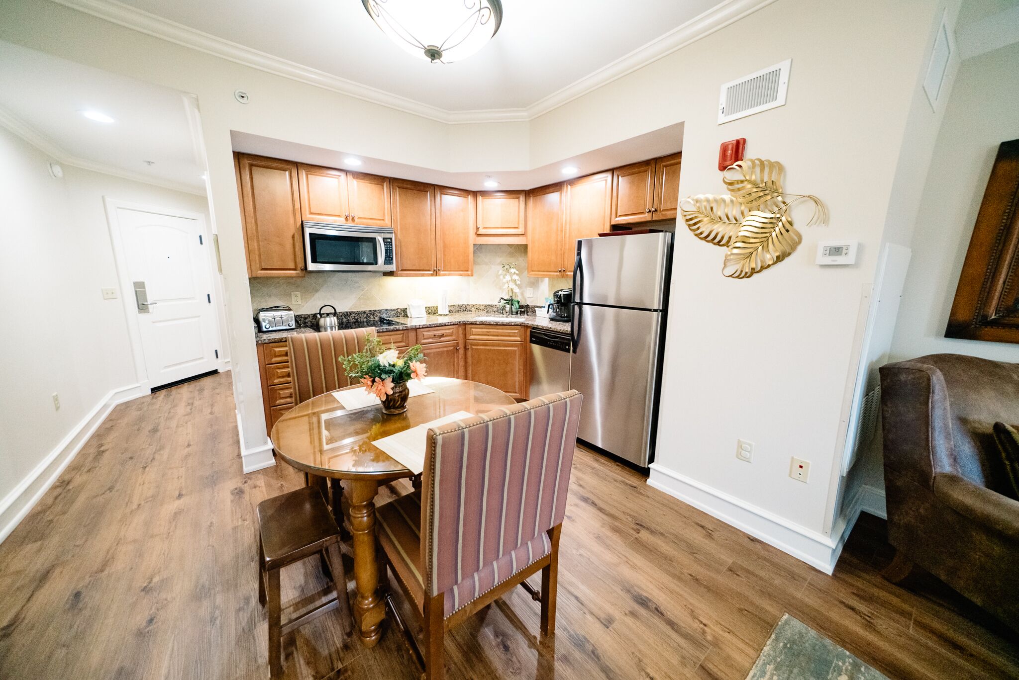 Picturesque Mountain/River Views From This Gorgeous Owner Managed Condo