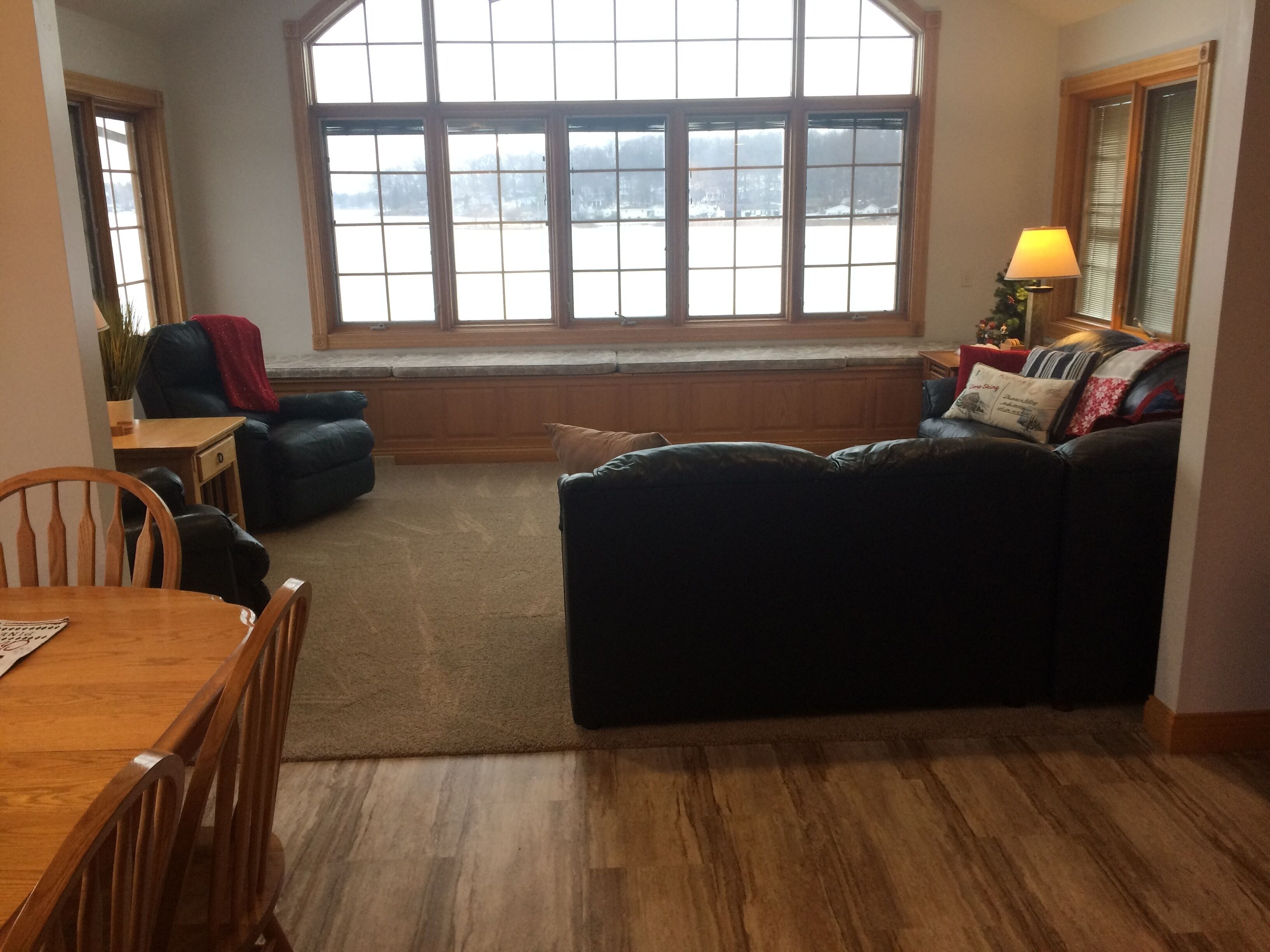 Lovely, family friendly, 4000 sq ft lake front home, close to Pokagon.