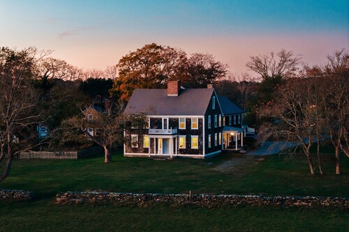 Paradise Farmhouse at Norman Bird Sanctuary