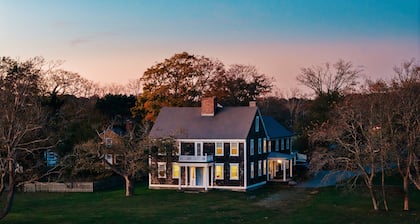 Paradise Farmhouse at Norman Bird Sanctuary