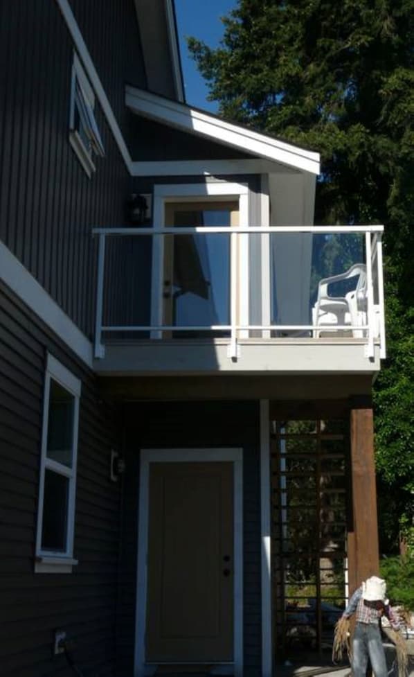 Exterior detail - Potters View Guesthouse, Parksville (Parksville)