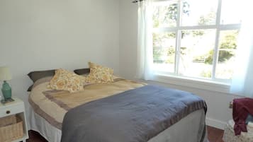 1 多间卧室、熨斗/熨衣板、上网接入、床单