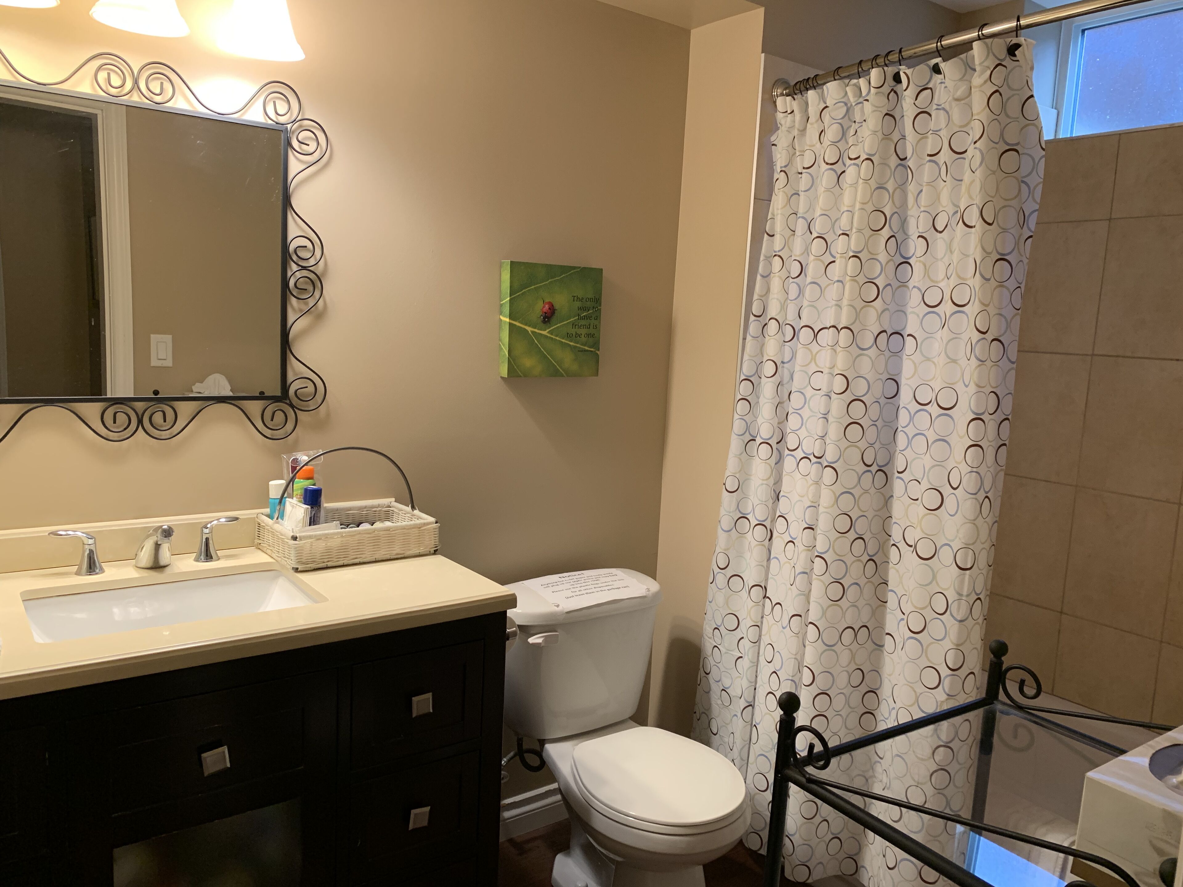 Charming Fort Langley Spot!