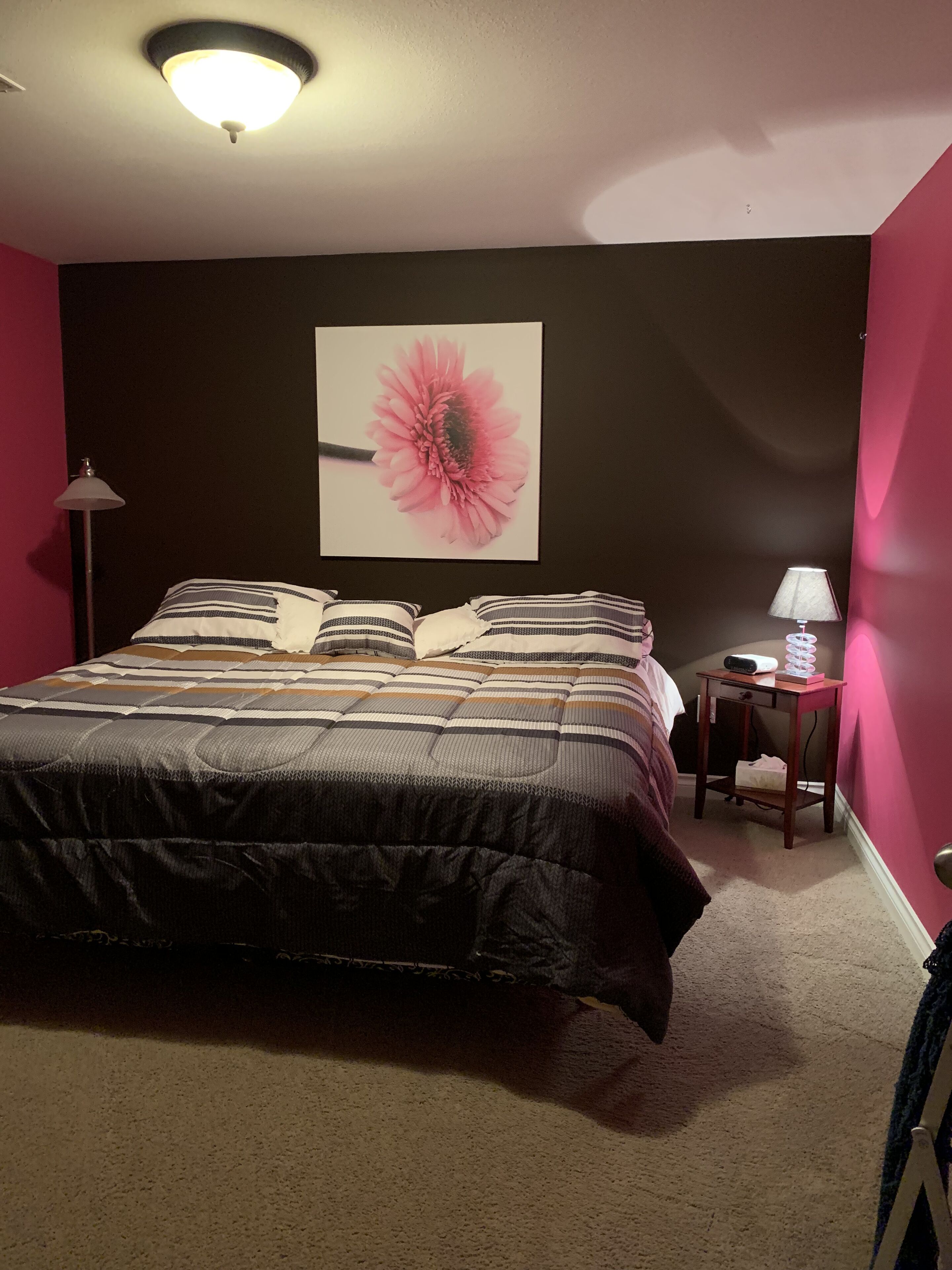 Charming Fort Langley Spot!