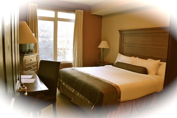 2 bedrooms, in-room safe, desk, iron/ironing board