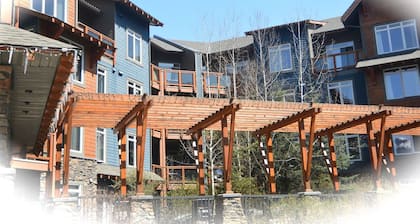 Enjoy Mountain Views @ Fully Equipped 2BR2BA Hotel Condo