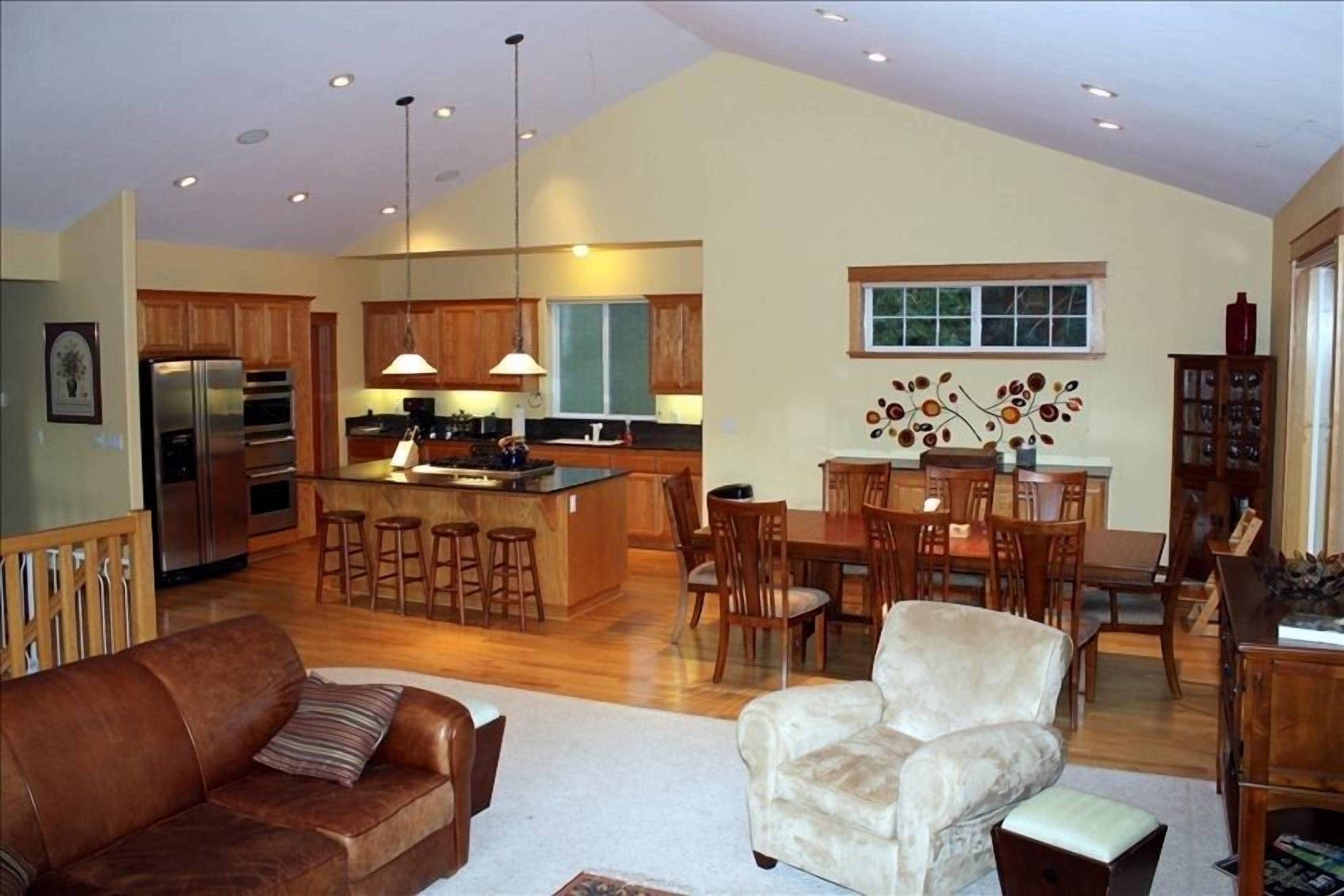 Tahoe Sol - Family Friendly Oasis in Kings Beach! 