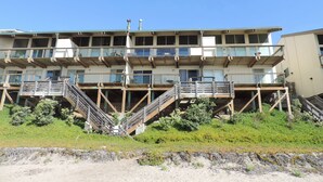 Exterior - Absolute ocean/beach front - La Selva Beach- gated (La Selva Beach)