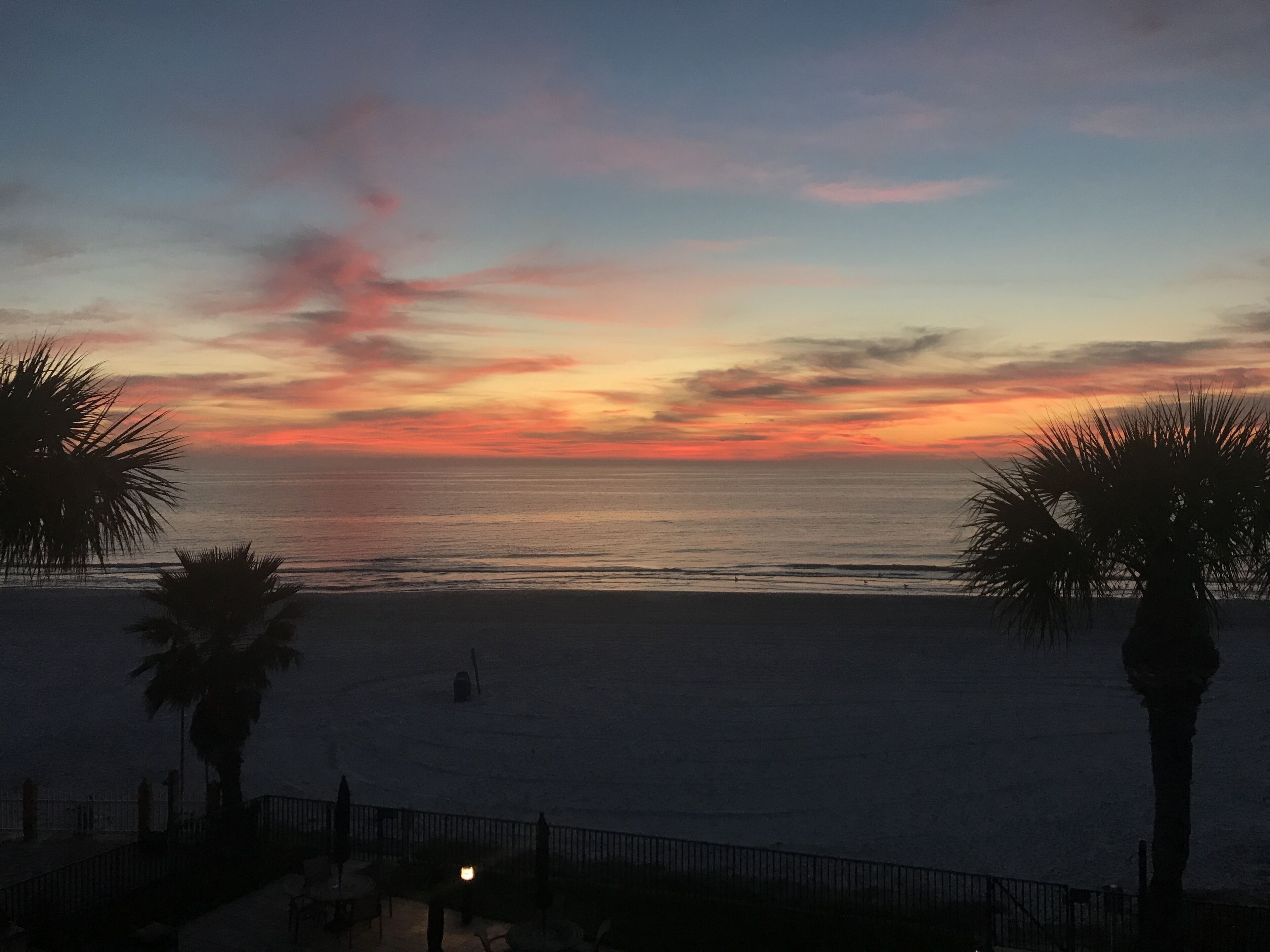 Beach Lover's Paradise -Beachfront- Summer openings…book now