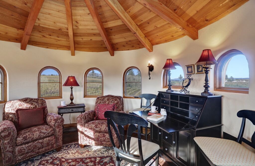 Casi Cielo Tuscan Vineyard Estate, North Willamette Valley, Spectacular Views