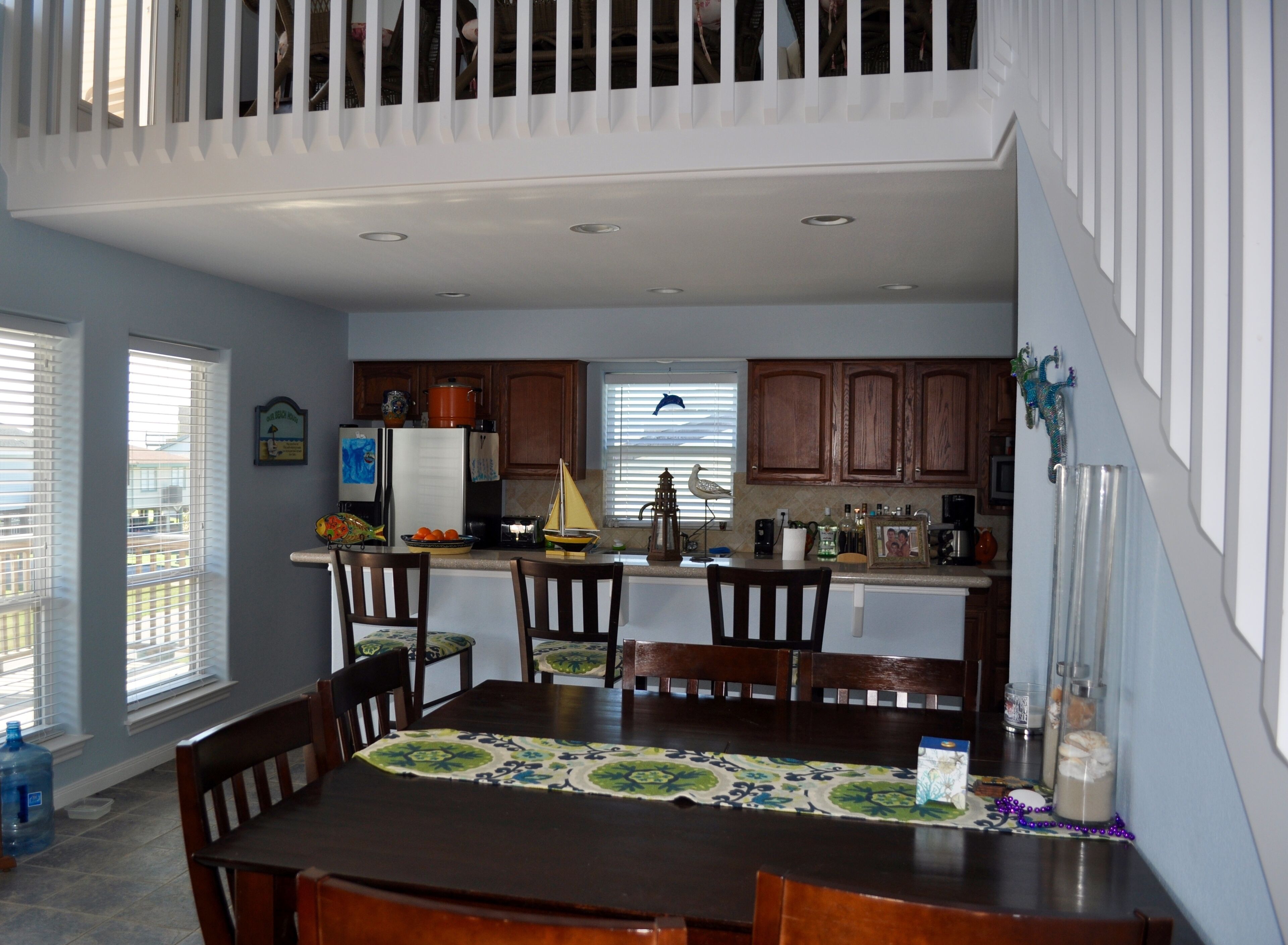 Short walk to beach! Close to town!