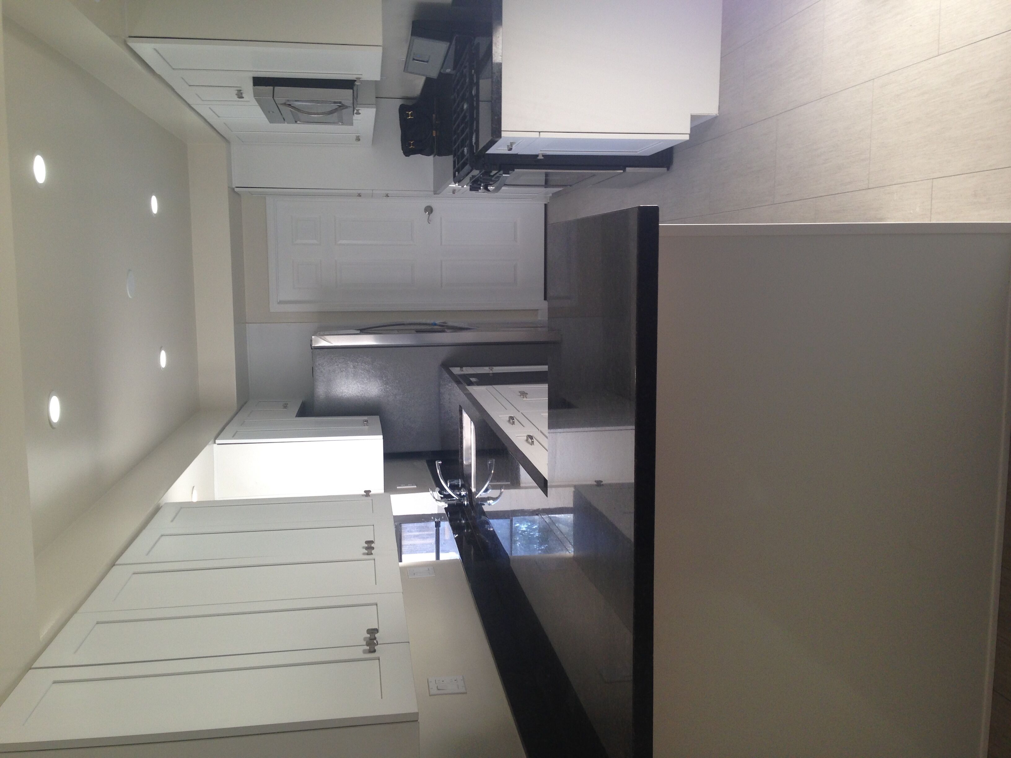 Fully furnished, 2050 Sq foot 4 bedroom, dining, large living room,den&Jacuzzi 