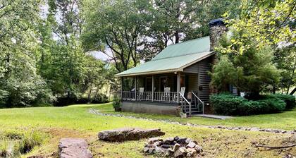 Gray's Cabin on the Pond
Private, Convenient to Wineries Trails, Wedding Venues