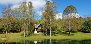 Exterior - Beautiful Secluded Deluxe Log Cabin Overlooking Stocked Pond (Blue Rock)