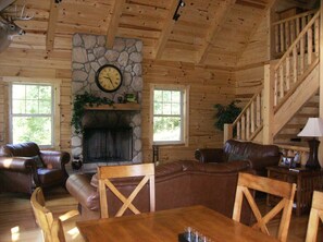 Interior - Beautiful Secluded Deluxe Log Cabin Overlooking Stocked Pond (Blue Rock)