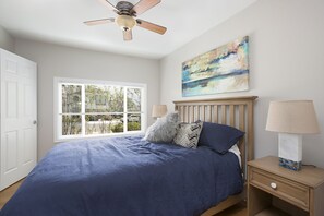 3 bedrooms, WiFi, bed sheets, wheelchair access