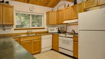 Frigorífic, microones, forn i placa de cuina