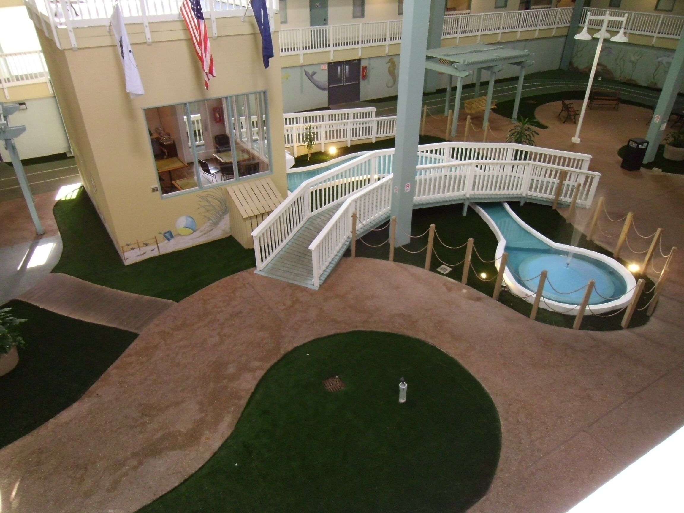 Building 3/Atrium - wi-fi lounge.
