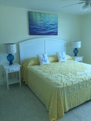 4 bedrooms, iron/ironing board, Internet, bed sheets