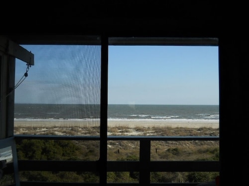 As seen on HGTV - TRULY AN OCEANFRONT PARADISE