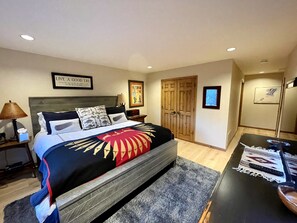 3 chambres, fer et planche à repasser, Wi-Fi gratuit, draps fournis