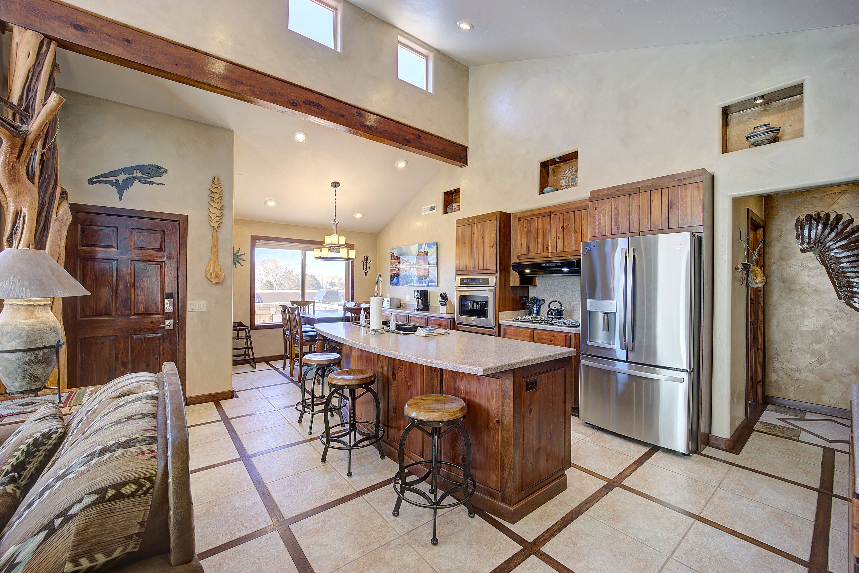 High End Southwest Luxury, Spa-like Baths, Steam Shr, Sauna, Garage,Pool,Hot Tub