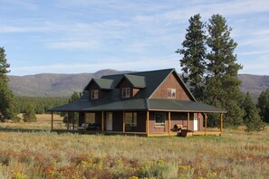 Exterior - Ranch Style Cabin on 20 Acres in the Beautiful Tunk Valley (Riverside)