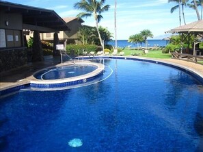 Piscine extérieure, piscine chauffée