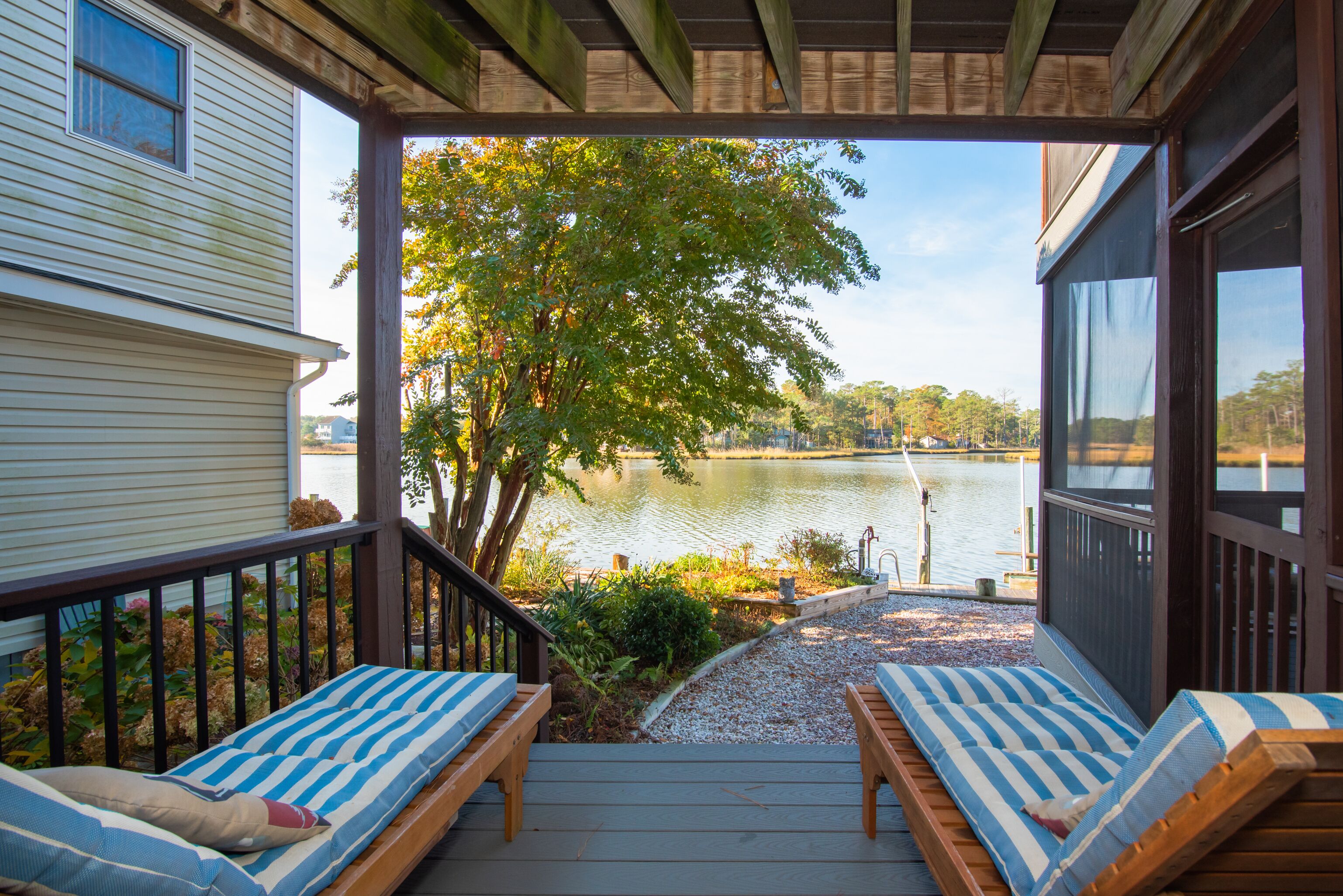 Gorgeous wired waterfront home with magnificent sunset views.  Kayaks included.