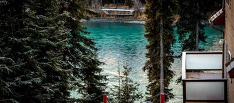 Pristine Private Kenai River Front Property With An Eagle's Nest 360 Degree View