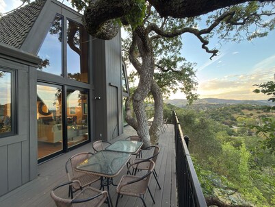 Amazing270°Views! 7BR+Loft, Sleeps 19! 15m to SF, GGB or Napa. Central location!