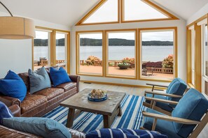 Smart TV, video games, DVD player, table football