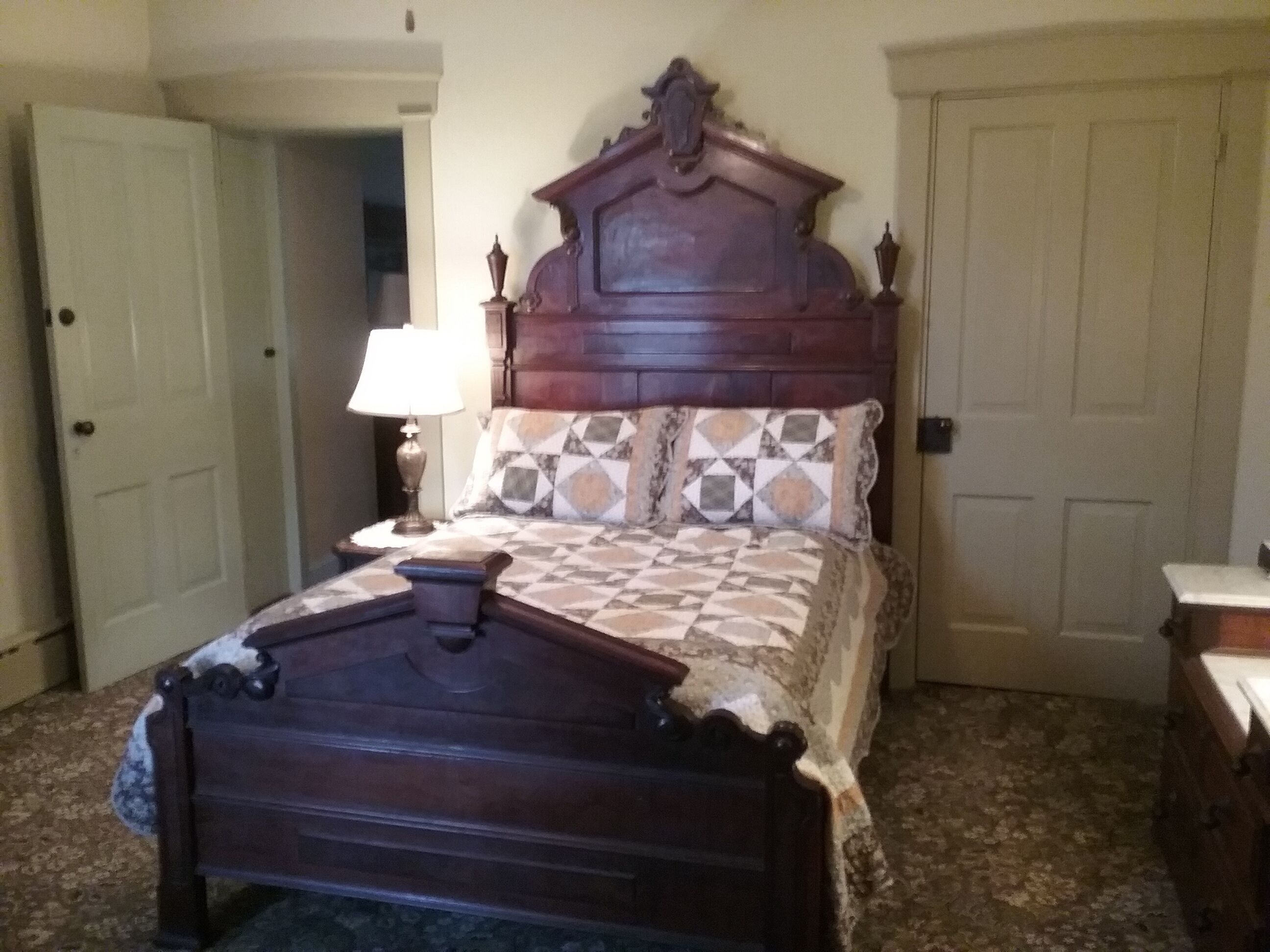 Large Brick Farmhouse located close to Lancaster County Attractions