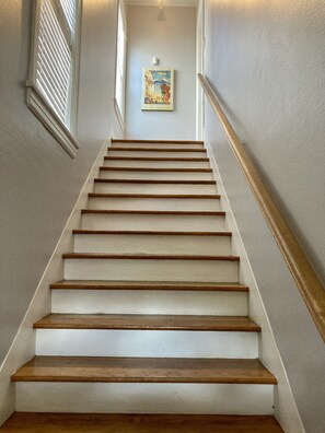 Interior - Buffalo Bayou and Montrose - 3Br/1Ba King Beds! (Houston)