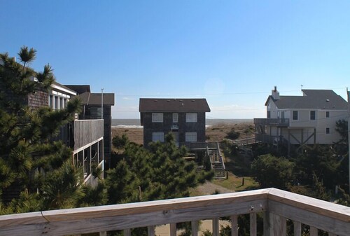 Oceanside Family Vacation Cottage