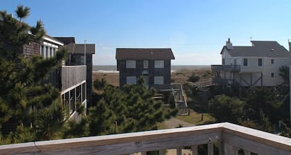 Oceanside Family Vacation Cottage