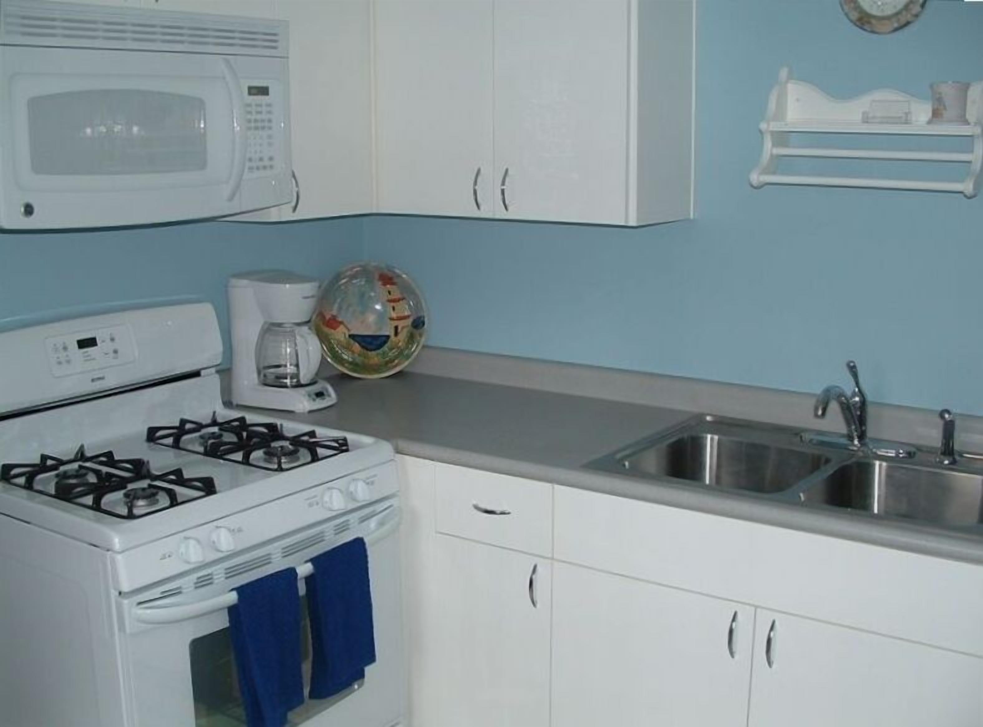 Guest House on Secluded Shetland Creek ~ Quiet 20 Acres Of Beautiful Woods