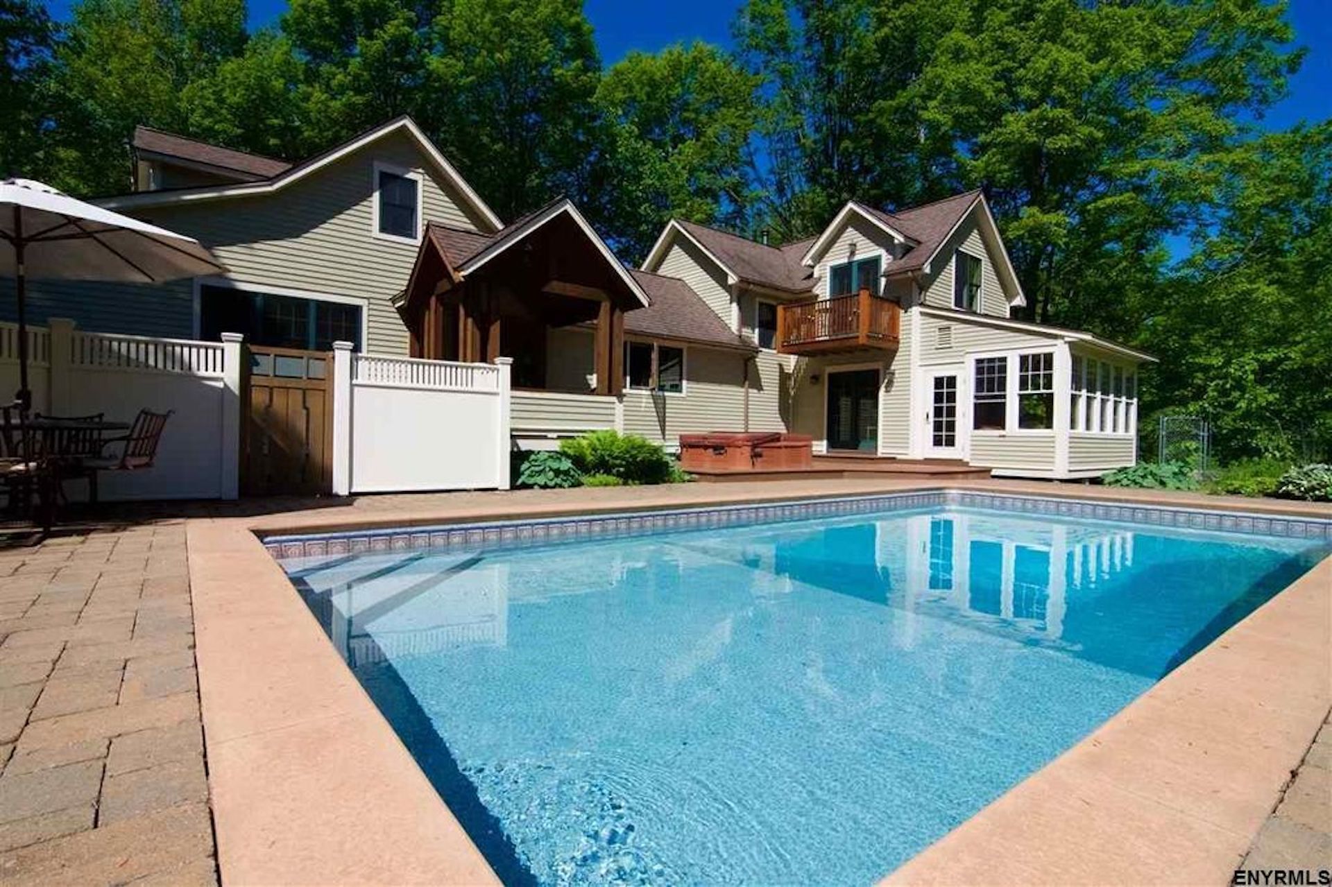 Goose Hollow Manor:  Getaway Near Saratoga Springs