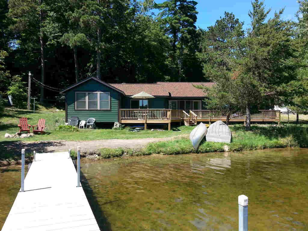 Upscale North Woods Living On Little Pelican Lake, private beach