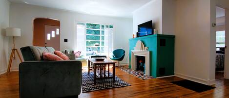 Älytelevisio, DVD-soitin, videokirjasto