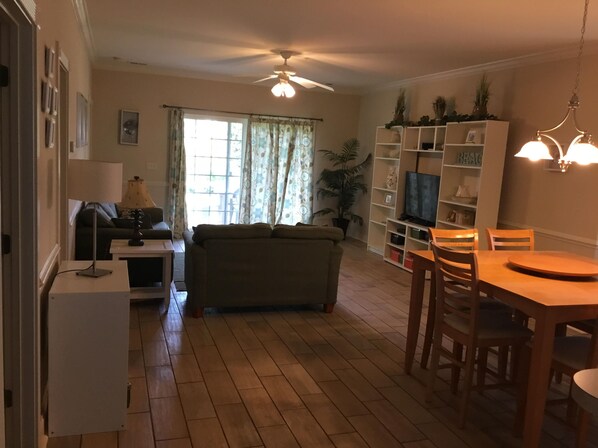 TV, DVD player, stereo, computer monitors - New1st Floor Golf Villa, Free Computer/Wireless, Amenities (Myrtle Beach)
