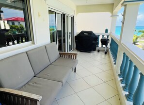 Property grounds - Perfect beach front condo in Simpson Bay Beach 2 bedroom+ Loft, 2.5 Baths. (Simpson Bay)