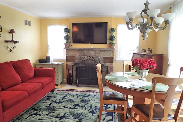 Living and dinning area