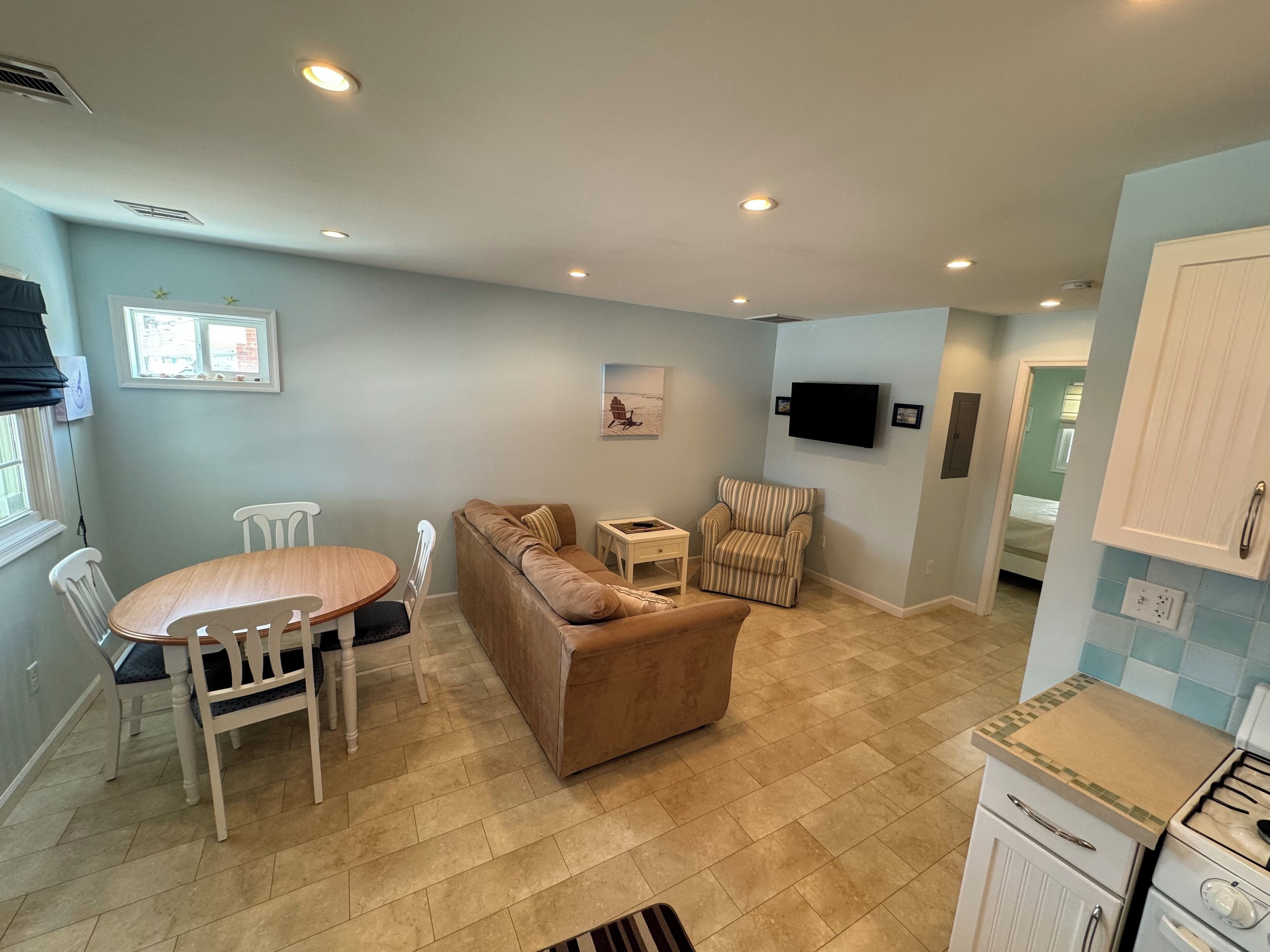 Seacrest Beach - Lavallette - Cottage A - One Block to Beach!